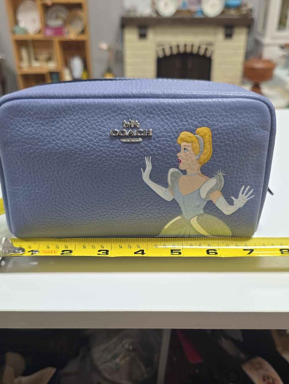 NWT COACH Leather Small Boxy Bag DISNEY CINDERELLA cosmetic bag - Picture 7 of 7